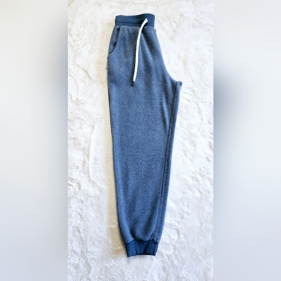 Feat Women's BlanketBlend™ Joggers. Size Small. - Picture 9 of 14